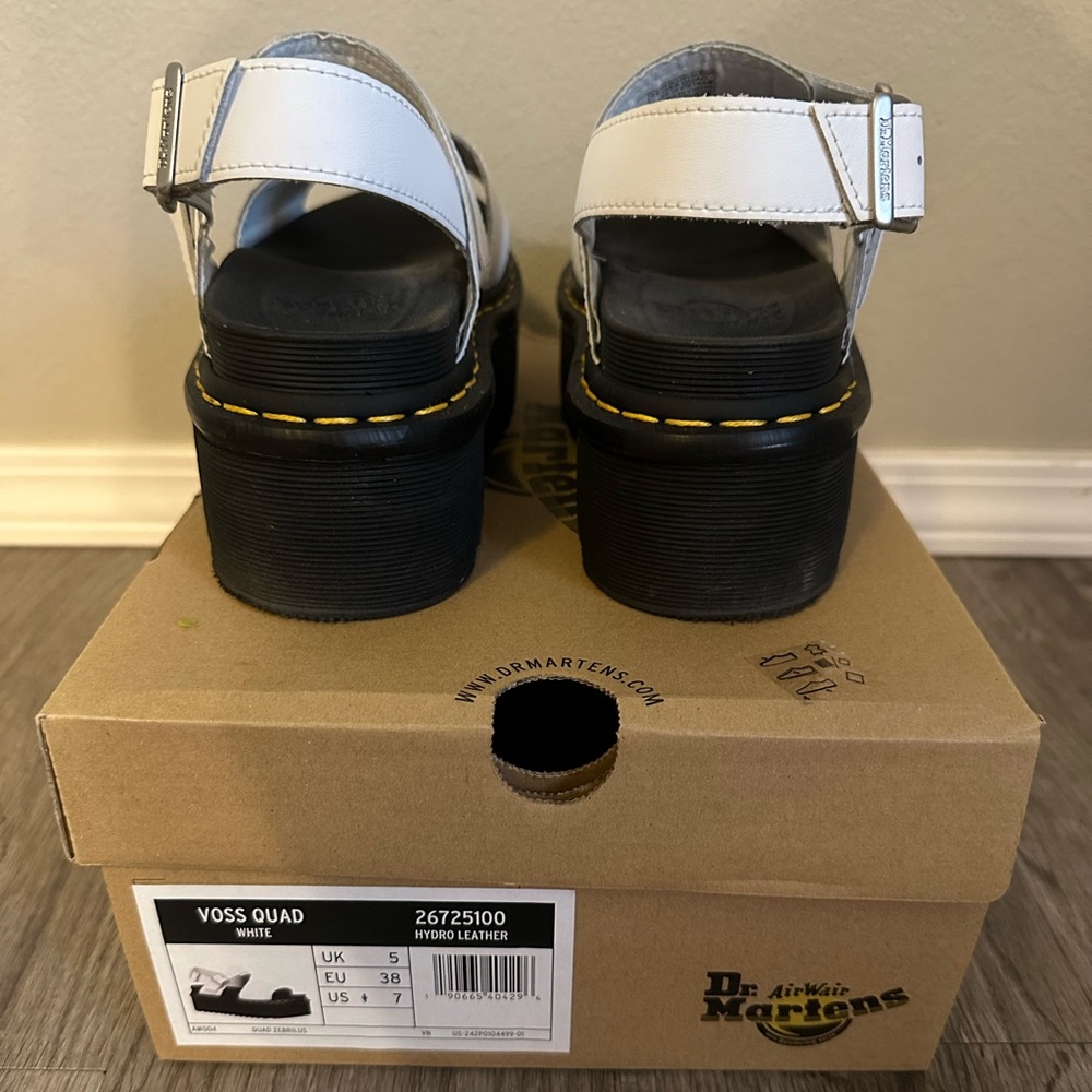 💥 Dr. Marten’s Voss Quad sandals 💥 - Picture 5 of 7